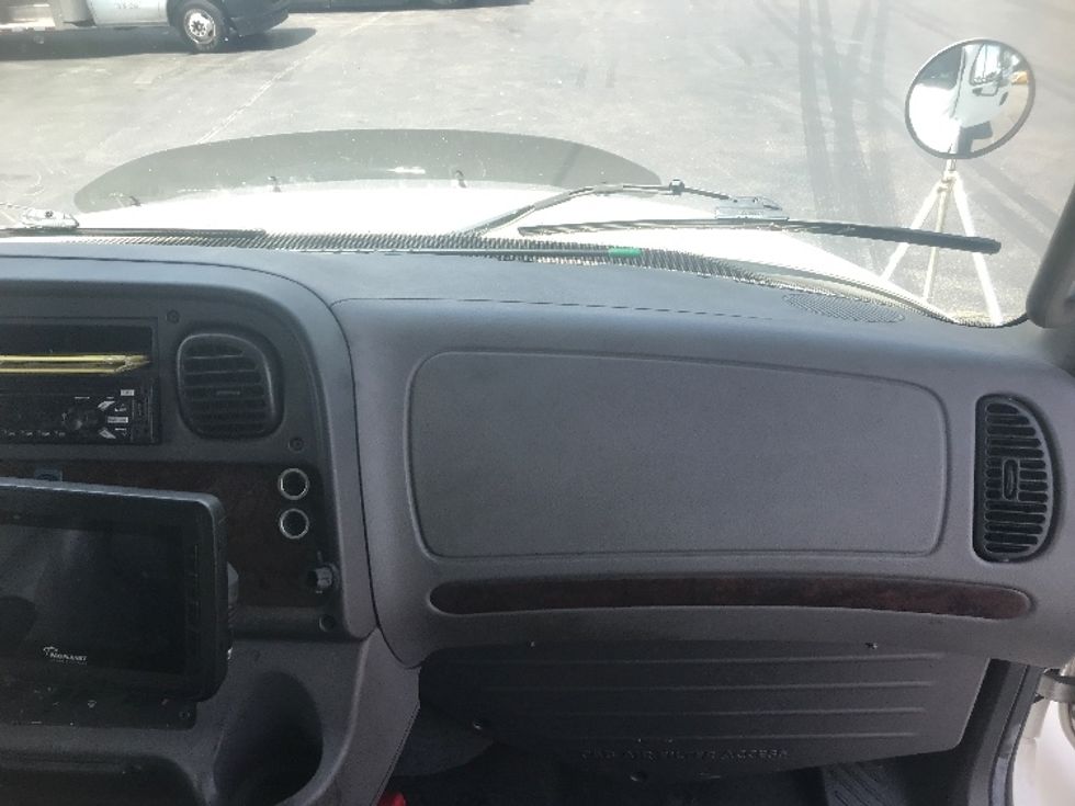 Medium Duty Box Truck-Light and Medium Duty Trucks-Freightliner-2020-M2-Pittsburgh-PA-110,005\n\t\tmiles-$ 45,000 - Image 22