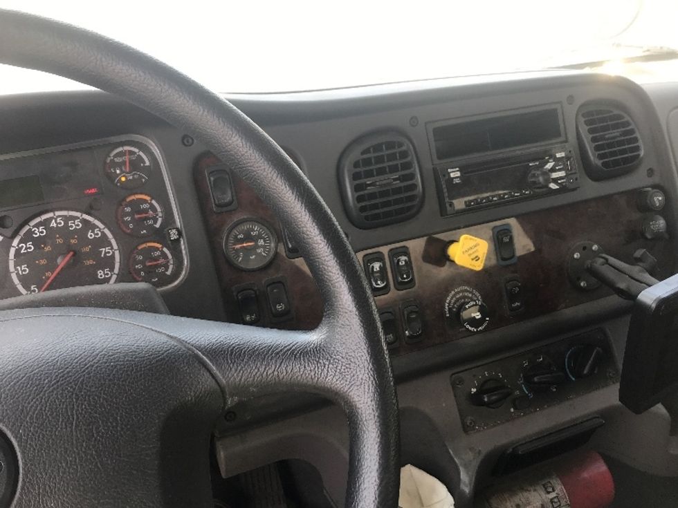 Medium Duty Box Truck-Light and Medium Duty Trucks-Freightliner-2020-M2-Pittsburgh-PA-118,344\n\t\tmiles-$ 45,250 - Image 17