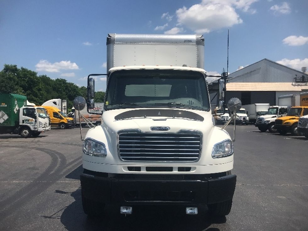 Medium Duty Box Truck-Light and Medium Duty Trucks-Freightliner-2020-M2-Pittsburgh-PA-118,344\n\t\tmiles-$ 45,250 - Image 2