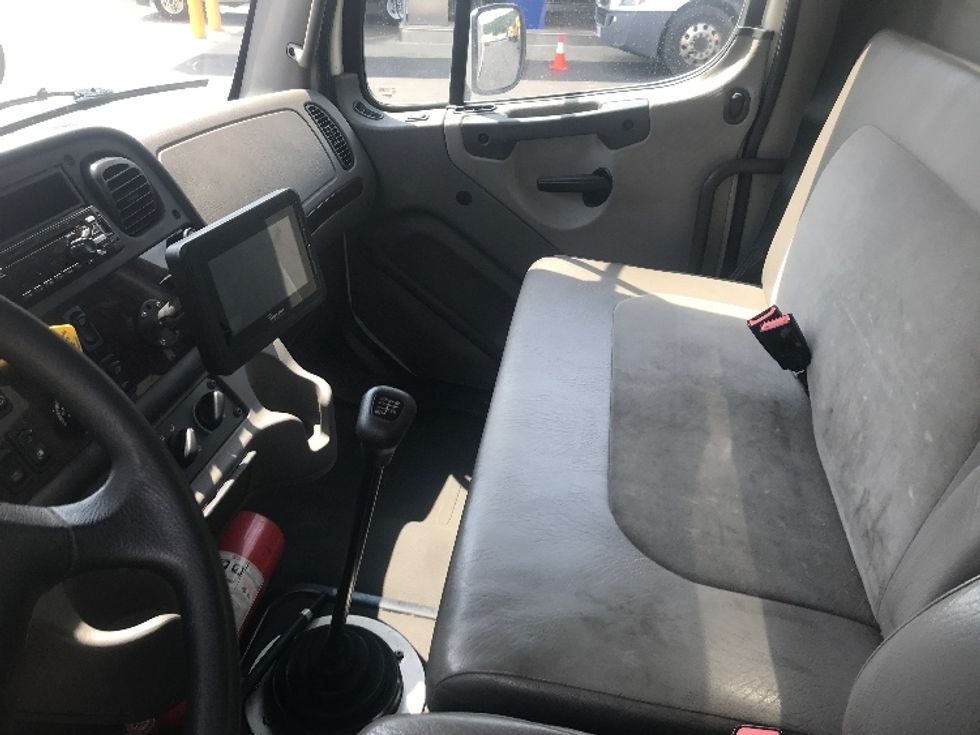 Medium Duty Box Truck-Light and Medium Duty Trucks-Freightliner-2020-M2-Pittsburgh-PA-212,913\n\t\tmiles-$ 31,250 - Image 19