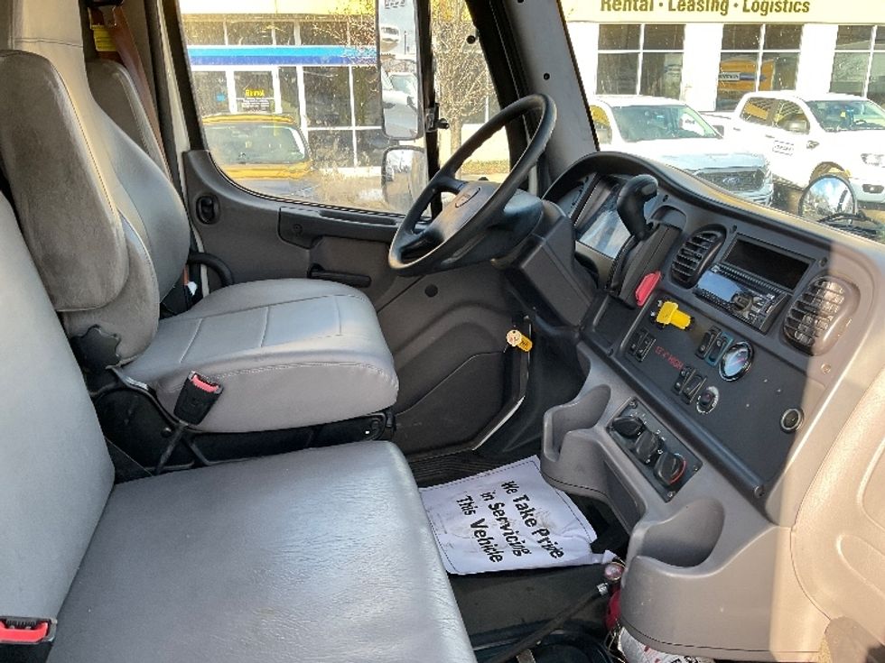 Medium Duty Box Truck-Light and Medium Duty Trucks-Freightliner-2020-M2-Pittsburgh-PA-215,856\n\t\tmiles-$ 45,000 - Image 20