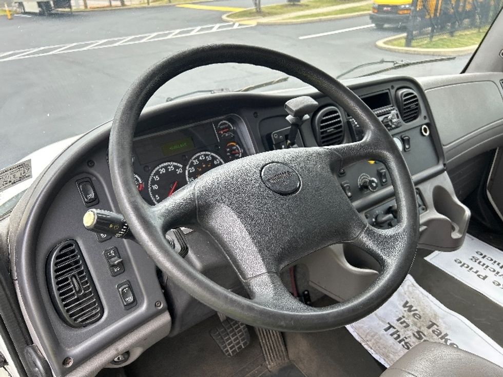 Medium Duty Box Truck-Light and Medium Duty Trucks-Freightliner-2020-M2-Pittsburgh-PA-411,012\n\t\tmiles-$ 23,000 - Image 17
