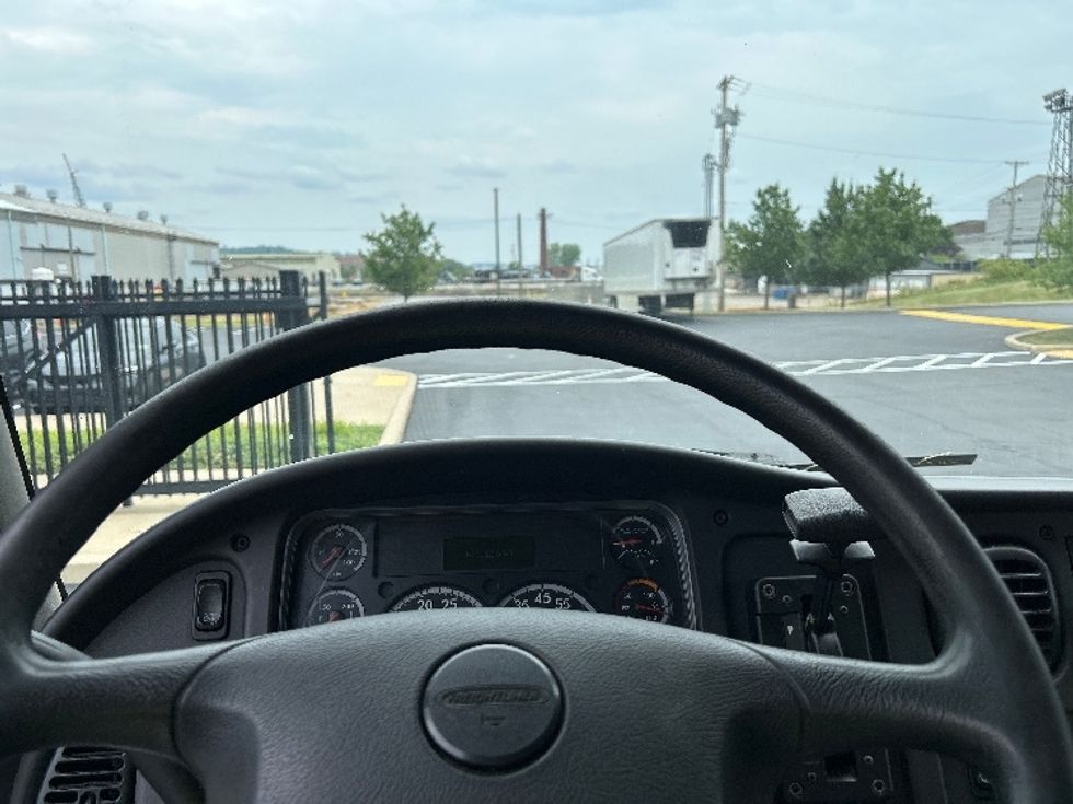 Medium Duty Box Truck-Light and Medium Duty Trucks-Freightliner-2020-M2-Pittsburgh-PA-411,012\n\t\tmiles-$ 23,000 - Image 18