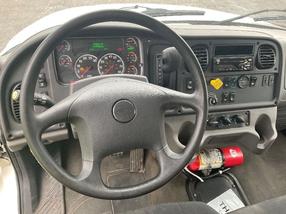Medium Duty Box Truck-Light and Medium Duty Trucks-Freightliner-2020-M2-Plymouth-MI-153,470\n\t\tmiles-$ 50,500 - Image 17