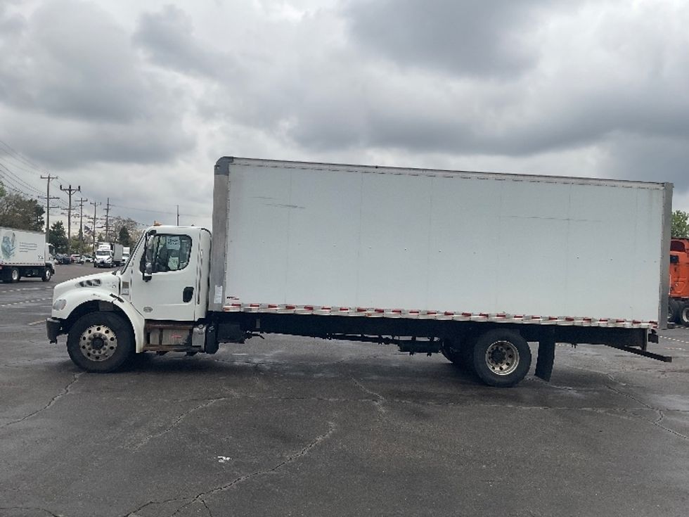 Medium Duty Box Truck-Light and Medium Duty Trucks-Freightliner-2020-M2-Plymouth-MI-153,470\n\t\tmiles-$ 50,500 - Image 4