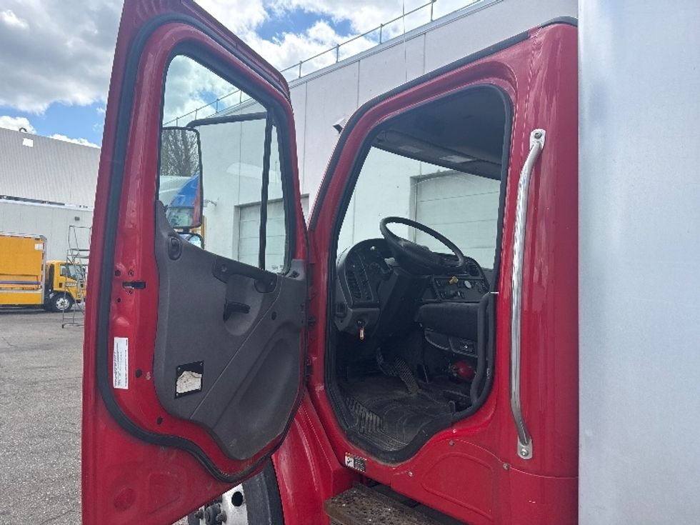 Medium Duty Box Truck-Light and Medium Duty Trucks-Freightliner-2020-M2-Plymouth-MI-408,665\n\t\tmiles-$ 23,000 - Image 16