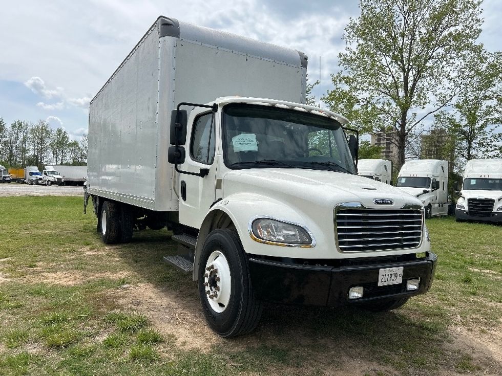 Medium Duty Box Truck-Light and Medium Duty Trucks-Freightliner-2020-M2-Poplar Bluff-MO-109,199\n\t\tmiles-$ 68,250 - Image 1