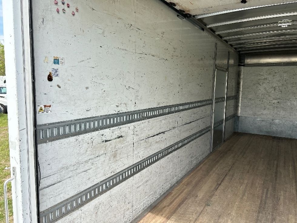 Medium Duty Box Truck-Light and Medium Duty Trucks-Freightliner-2020-M2-Poplar Bluff-MO-109,199\n\t\tmiles-$ 68,250 - Image 11