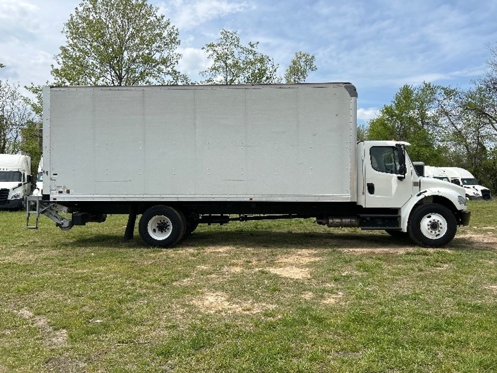 Medium Duty Box Truck-Light and Medium Duty Trucks-Freightliner-2020-M2-Poplar Bluff-MO-109,199\n\t\tmiles-$ 68,250 - Image 15