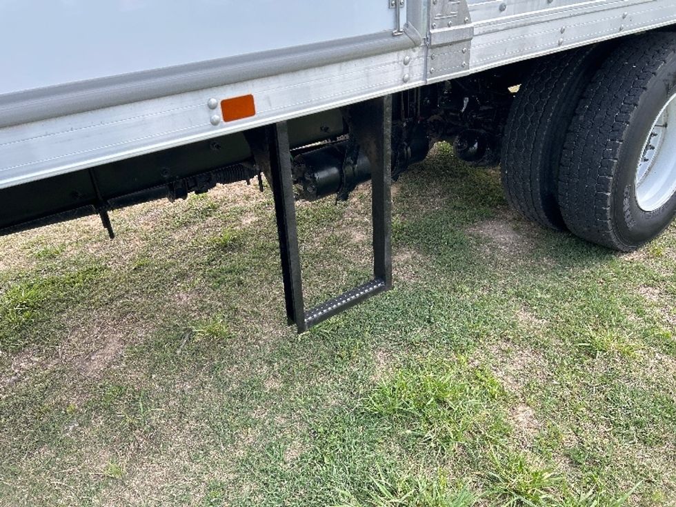Medium Duty Box Truck-Light and Medium Duty Trucks-Freightliner-2020-M2-Poplar Bluff-MO-109,199\n\t\tmiles-$ 68,250 - Image 26