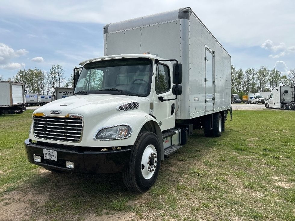 Medium Duty Box Truck-Light and Medium Duty Trucks-Freightliner-2020-M2-Poplar Bluff-MO-109,199\n\t\tmiles-$ 68,250 - Image 3