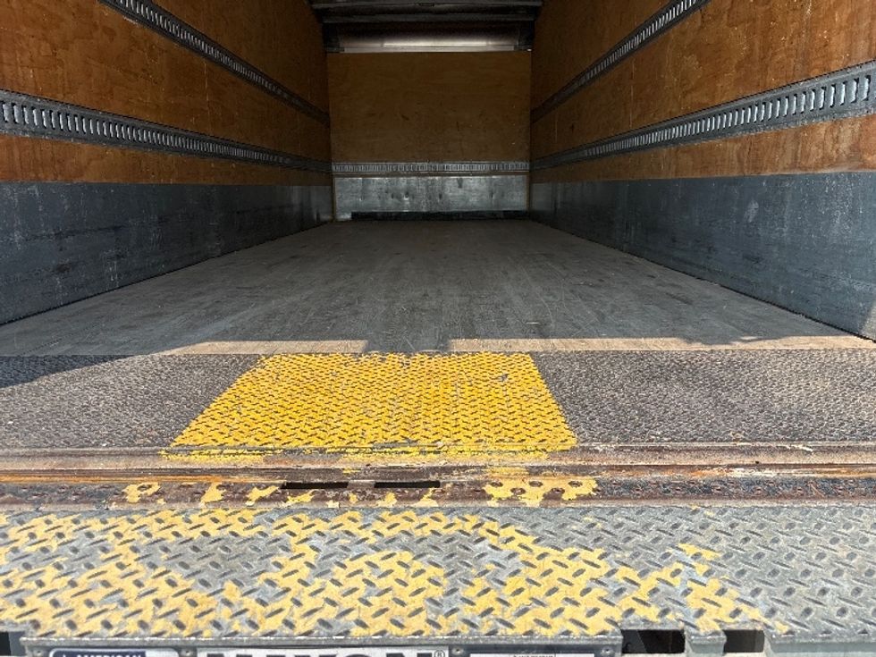 Medium Duty Box Truck-Light and Medium Duty Trucks-Freightliner-2020-M2-Poplar Bluff-MO-239,558\n\t\tmiles-$ 32,000 - Image 10