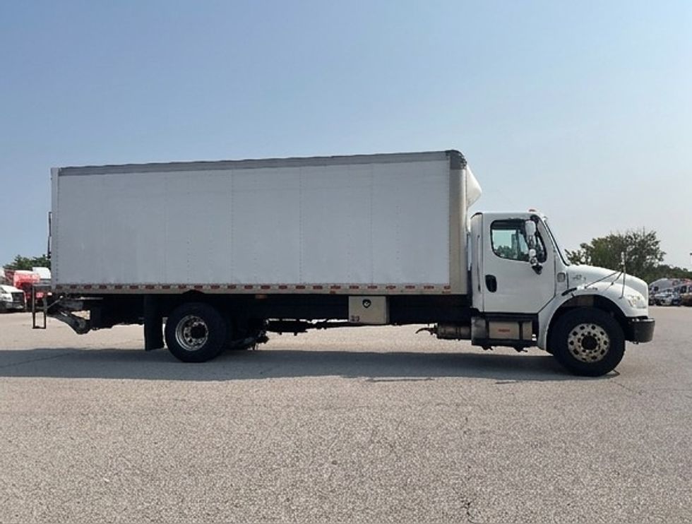 Medium Duty Box Truck-Light and Medium Duty Trucks-Freightliner-2020-M2-Poplar Bluff-MO-239,558\n\t\tmiles-$ 32,000 - Image 15