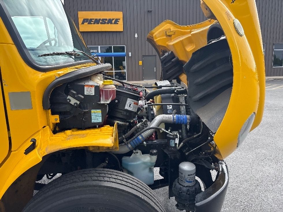 Medium Duty Box Truck-Light and Medium Duty Trucks-Freightliner-2020-M2-Portland-OR-135,482\n\t\tmiles-$ 63,500 - Image 22
