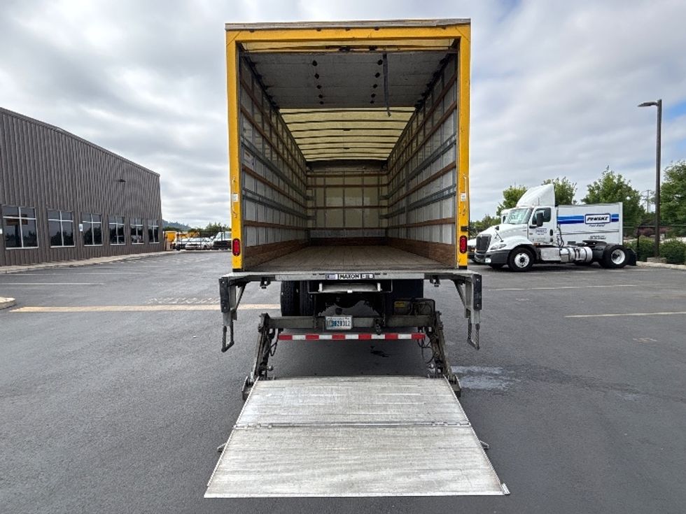 Medium Duty Box Truck-Light and Medium Duty Trucks-Freightliner-2020-M2-Portland-OR-135,482\n\t\tmiles-$ 63,500 - Image 9