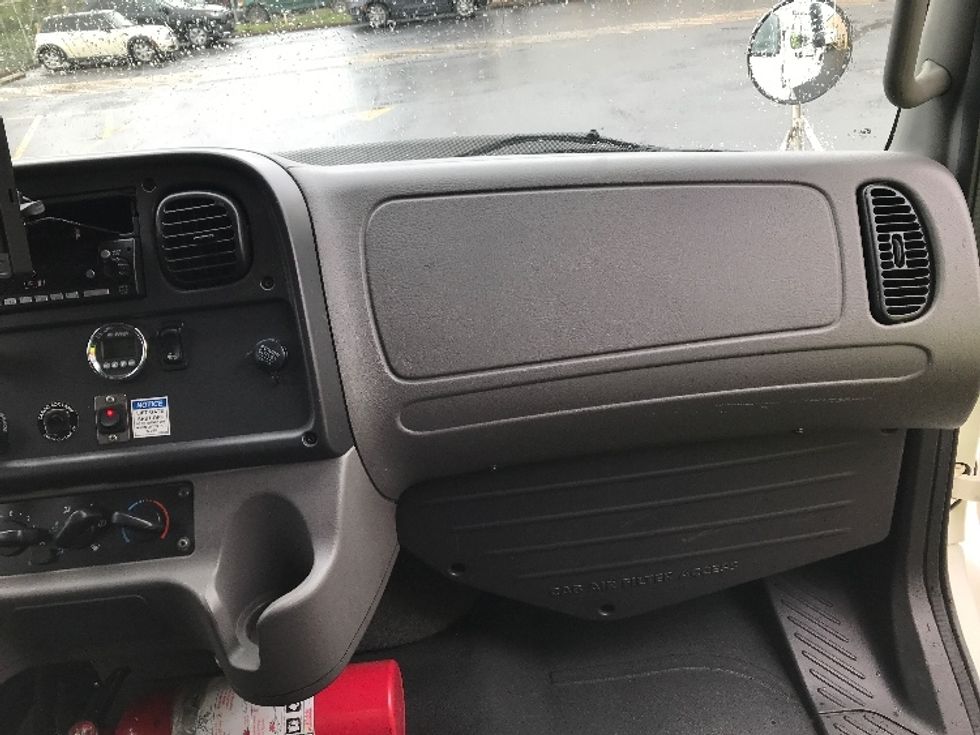 Medium Duty Box Truck-Light and Medium Duty Trucks-Freightliner-2020-M2-Portland-OR-158,430\n\t\tmiles-$ 59,000 - Image 2