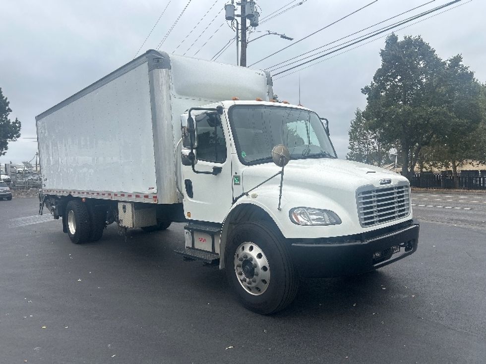 Medium Duty Box Truck-Light and Medium Duty Trucks-Freightliner-2020-M2-Portland-OR-203,854\n\t\tmiles-$ 35,750 - Image 1