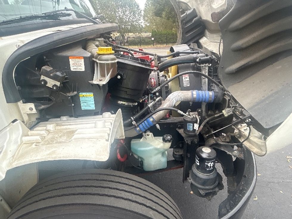 Medium Duty Box Truck-Light and Medium Duty Trucks-Freightliner-2020-M2-Portland-OR-203,854\n\t\tmiles-$ 35,750 - Image 23