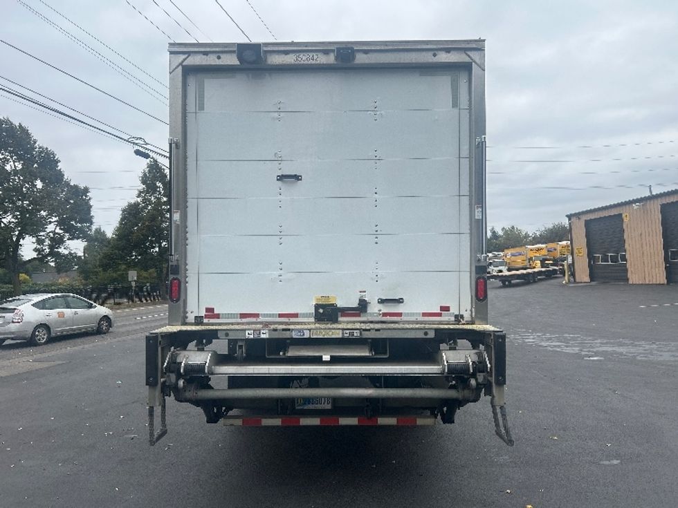 Medium Duty Box Truck-Light and Medium Duty Trucks-Freightliner-2020-M2-Portland-OR-203,854\n\t\tmiles-$ 35,750 - Image 7