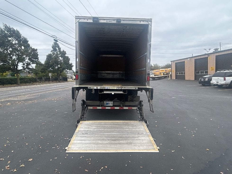 Medium Duty Box Truck-Light and Medium Duty Trucks-Freightliner-2020-M2-Portland-OR-203,854\n\t\tmiles-$ 35,750 - Image 9