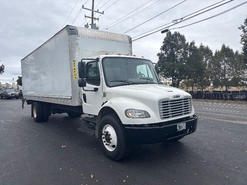 Medium Duty Box Truck-Light and Medium Duty Trucks-Freightliner-2020-M2-Portland-OR-250,282\n\t\tmiles-$ 43,750 - Image 1