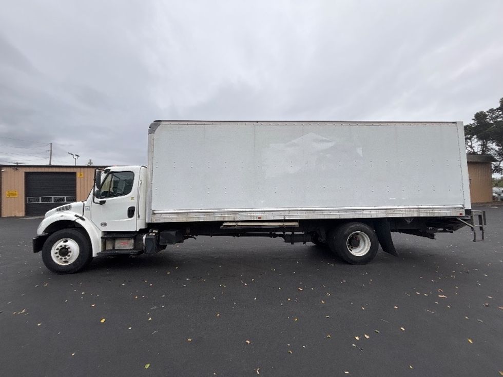 Medium Duty Box Truck-Light and Medium Duty Trucks-Freightliner-2020-M2-Portland-OR-250,282\n\t\tmiles-$ 43,750 - Image 4