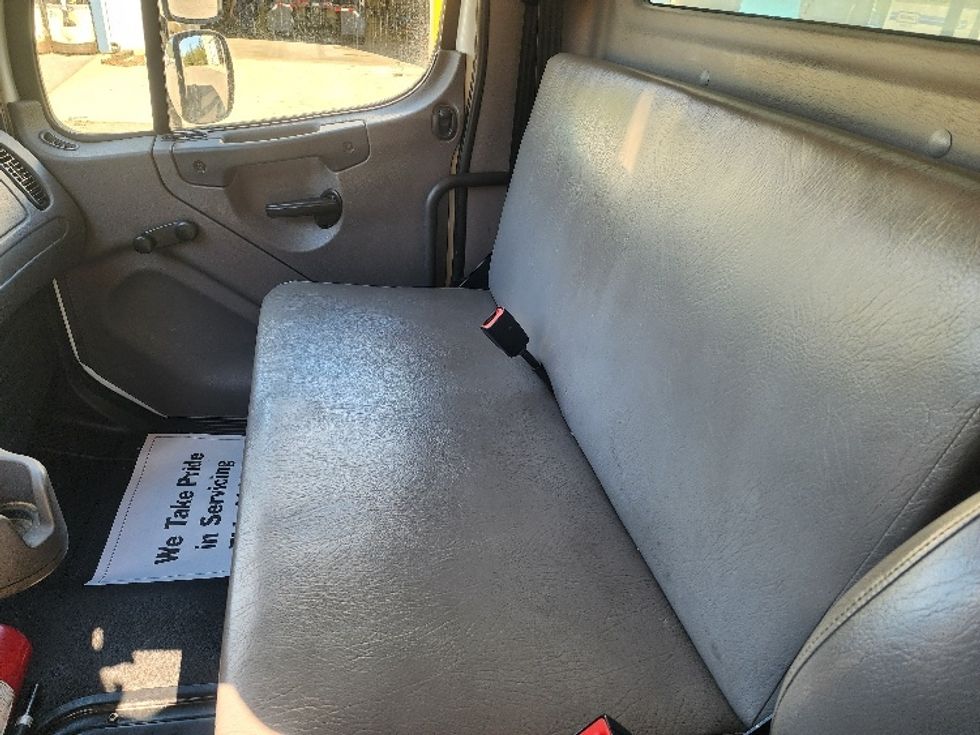 Medium Duty Box Truck-Light and Medium Duty Trucks-Freightliner-2020-M2-Prince George-VA-163,245\n\t\tmiles-$ 61,500 - Image 19