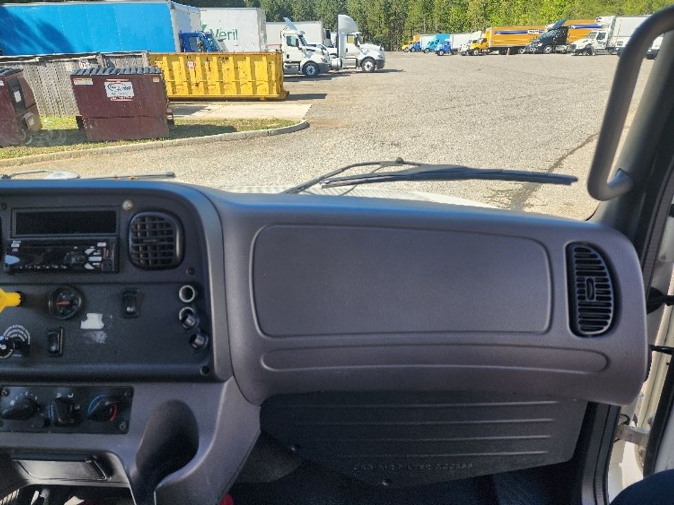 Medium Duty Box Truck-Light and Medium Duty Trucks-Freightliner-2020-M2-Prince George-VA-163,245\n\t\tmiles-$ 61,500 - Image 21