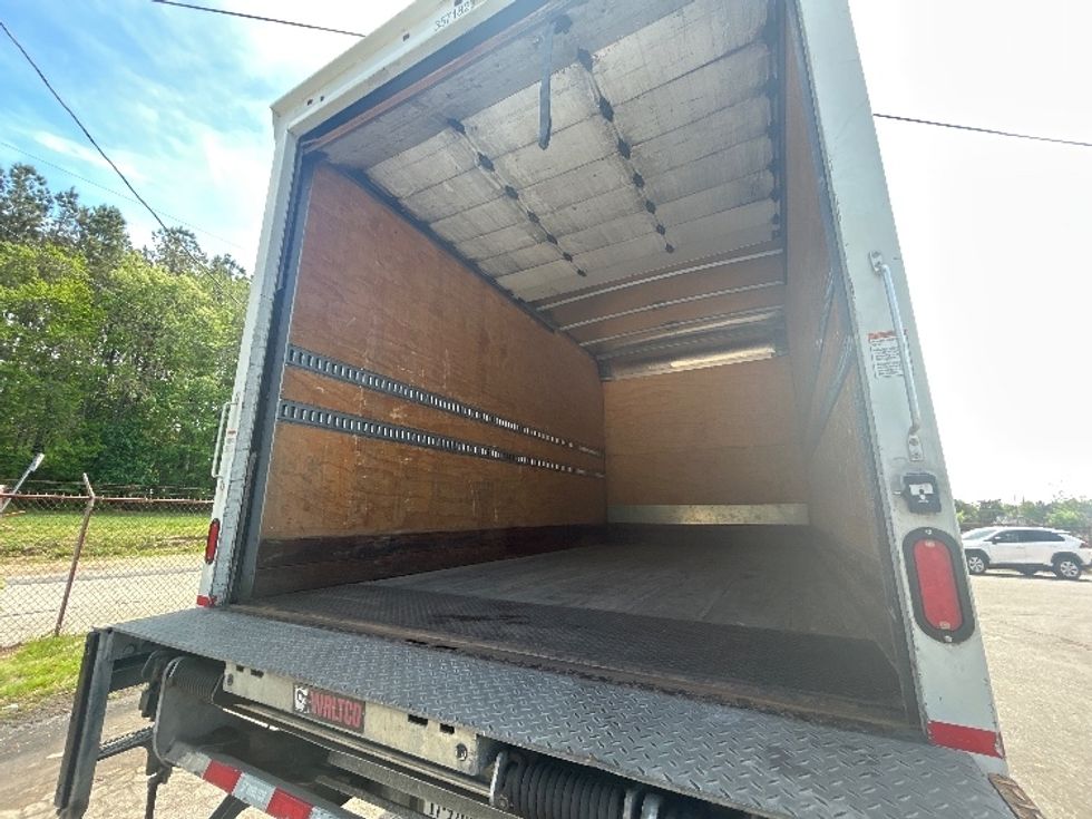 Medium Duty Box Truck-Light and Medium Duty Trucks-Freightliner-2020-M2-Prince George-VA-182,347\n\t\tmiles-$ 43,250 - Image 11