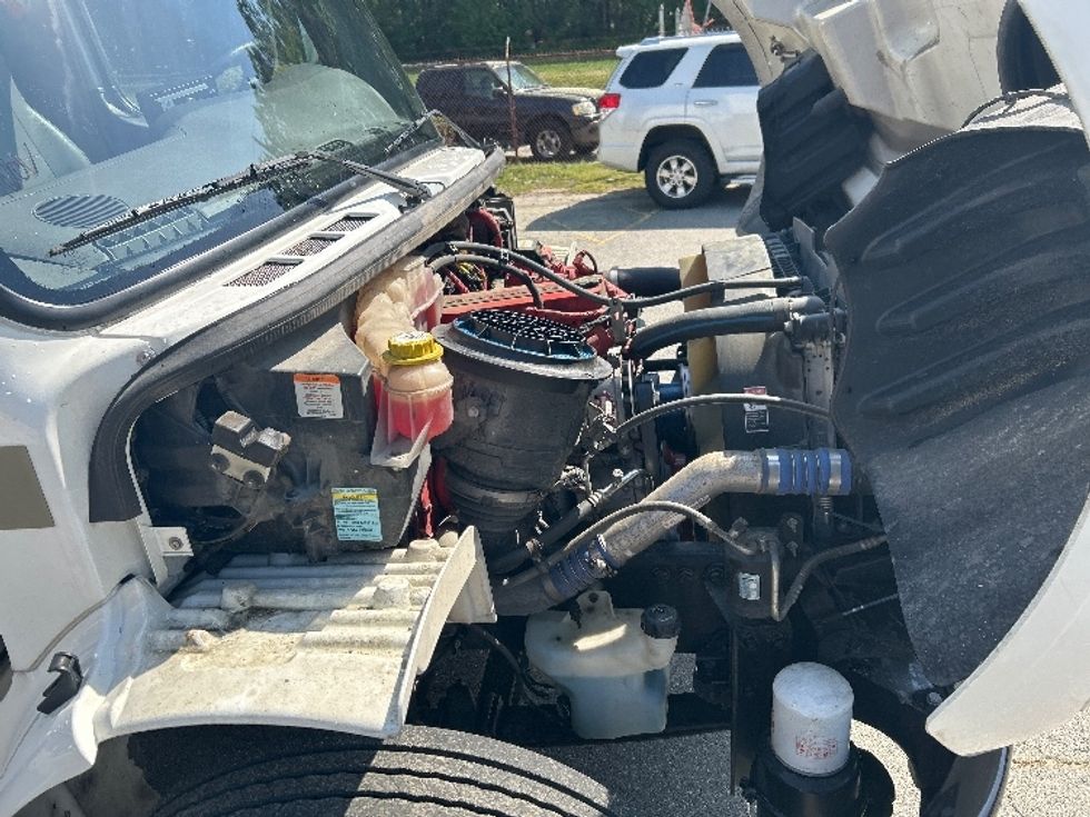 Medium Duty Box Truck-Light and Medium Duty Trucks-Freightliner-2020-M2-Prince George-VA-182,347\n\t\tmiles-$ 43,250 - Image 24