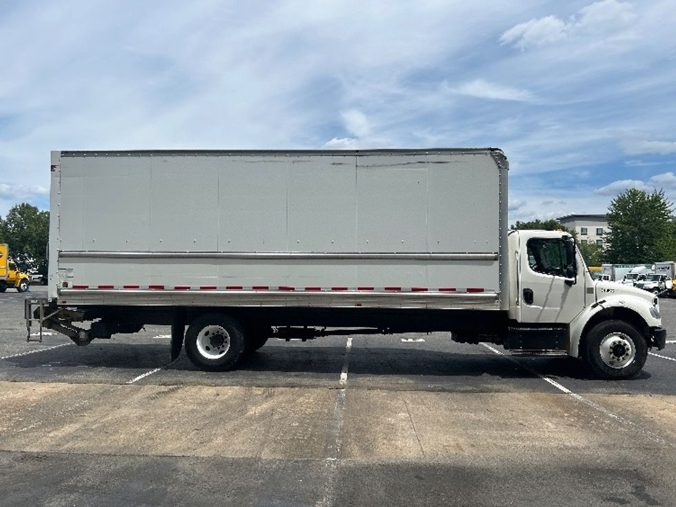 Medium Duty Box Truck-Light and Medium Duty Trucks-Freightliner-2020-M2-Prince George-VA-183,602\n\t\tmiles-$ 48,500 - Image 15
