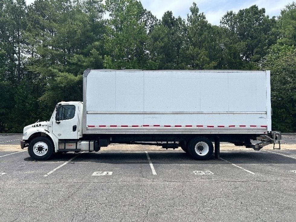 Medium Duty Box Truck-Light and Medium Duty Trucks-Freightliner-2020-M2-Prince George-VA-183,602\n\t\tmiles-$ 48,500 - Image 4