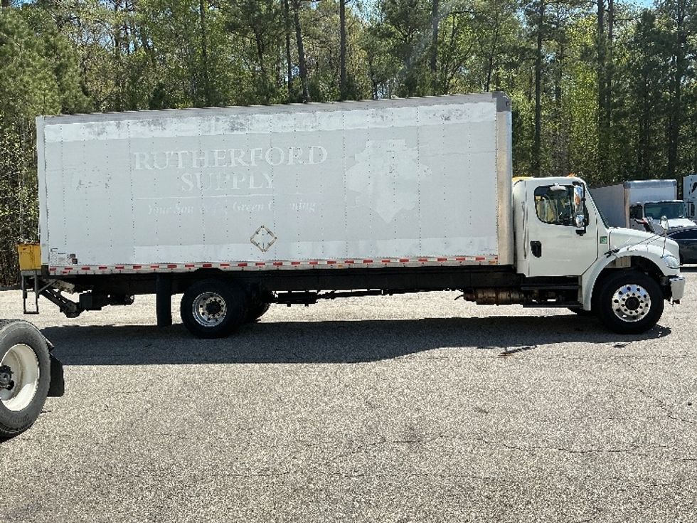 Medium Duty Box Truck-Light and Medium Duty Trucks-Freightliner-2020-M2-Prince George-VA-187,202\n\t\tmiles-$ 43,000 - Image 15