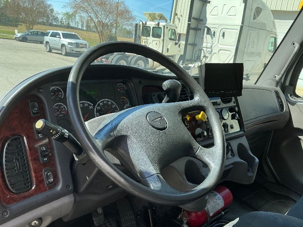 Medium Duty Box Truck-Light and Medium Duty Trucks-Freightliner-2020-M2-Prince George-VA-187,202\n\t\tmiles-$ 43,000 - Image 18