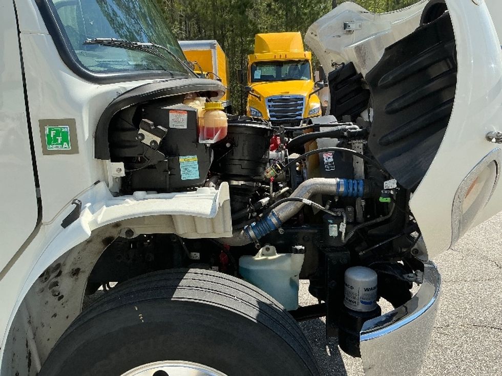 Medium Duty Box Truck-Light and Medium Duty Trucks-Freightliner-2020-M2-Prince George-VA-187,202\n\t\tmiles-$ 43,000 - Image 23