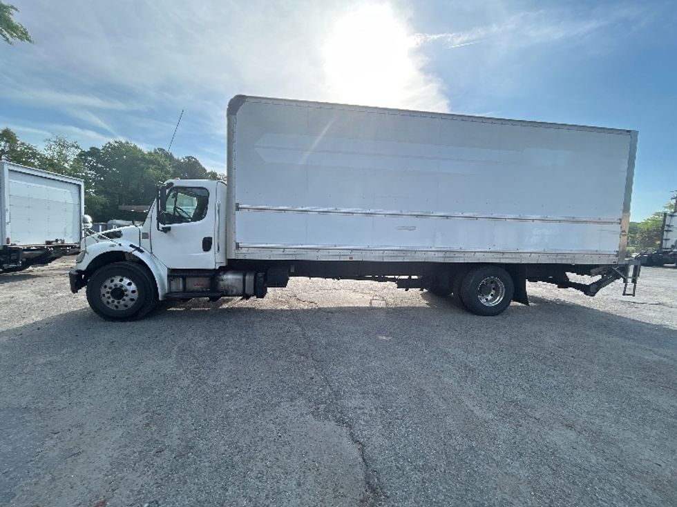 Medium Duty Box Truck-Light and Medium Duty Trucks-Freightliner-2020-M2-Prince George-VA-191,775\n\t\tmiles-$ 51,000 - Image 4