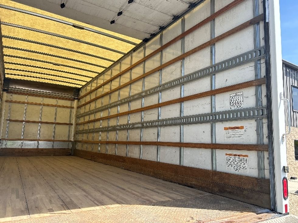 Medium Duty Box Truck-Light and Medium Duty Trucks-Freightliner-2020-M2-Prince George-VA-197,293\n\t\tmiles-$ 51,000 - Image 12