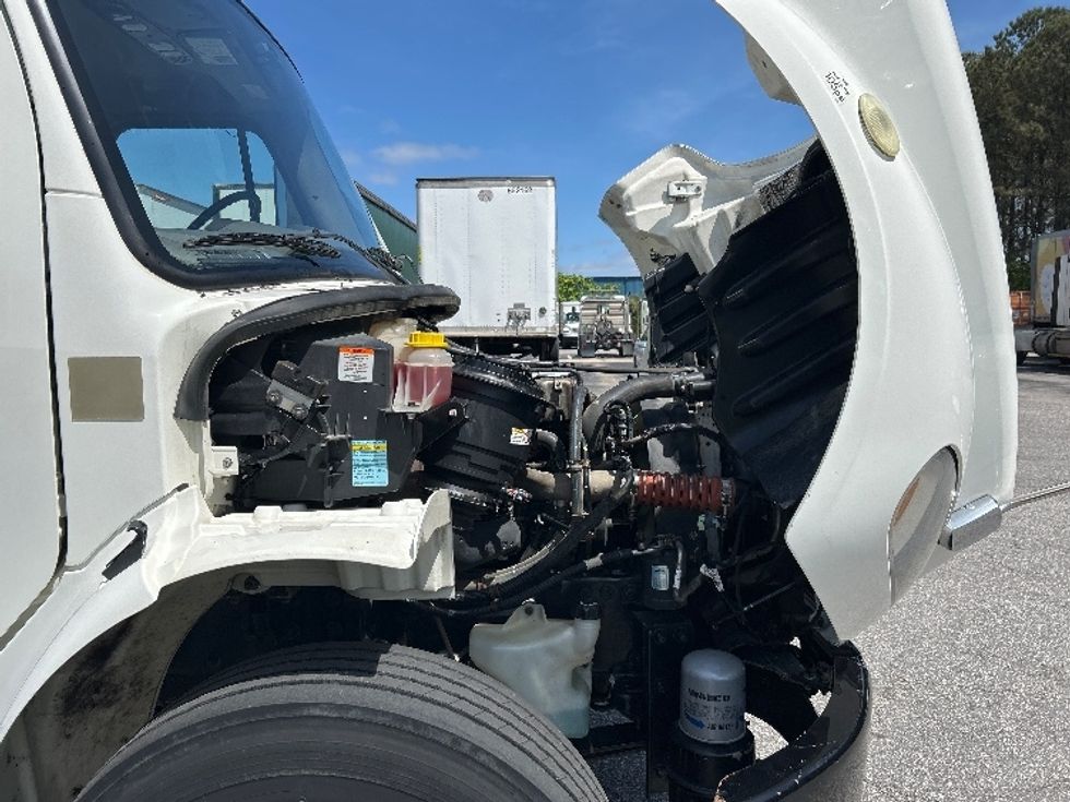 Medium Duty Box Truck-Light and Medium Duty Trucks-Freightliner-2020-M2-Prince George-VA-197,293\n\t\tmiles-$ 51,000 - Image 22