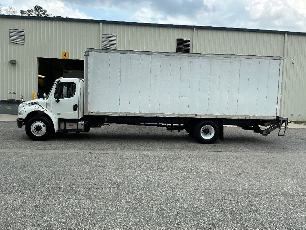 Medium Duty Box Truck-Light and Medium Duty Trucks-Freightliner-2020-M2-Prince George-VA-213,215\n\t\tmiles-$ 53,250 - Image 4