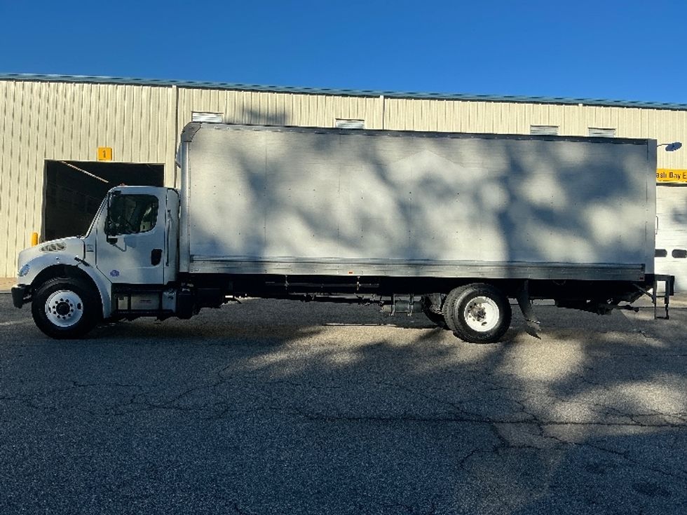 Medium Duty Box Truck-Light and Medium Duty Trucks-Freightliner-2020-M2-Prince George-VA-224,832\n\t\tmiles-$ 51,500 - Image 4