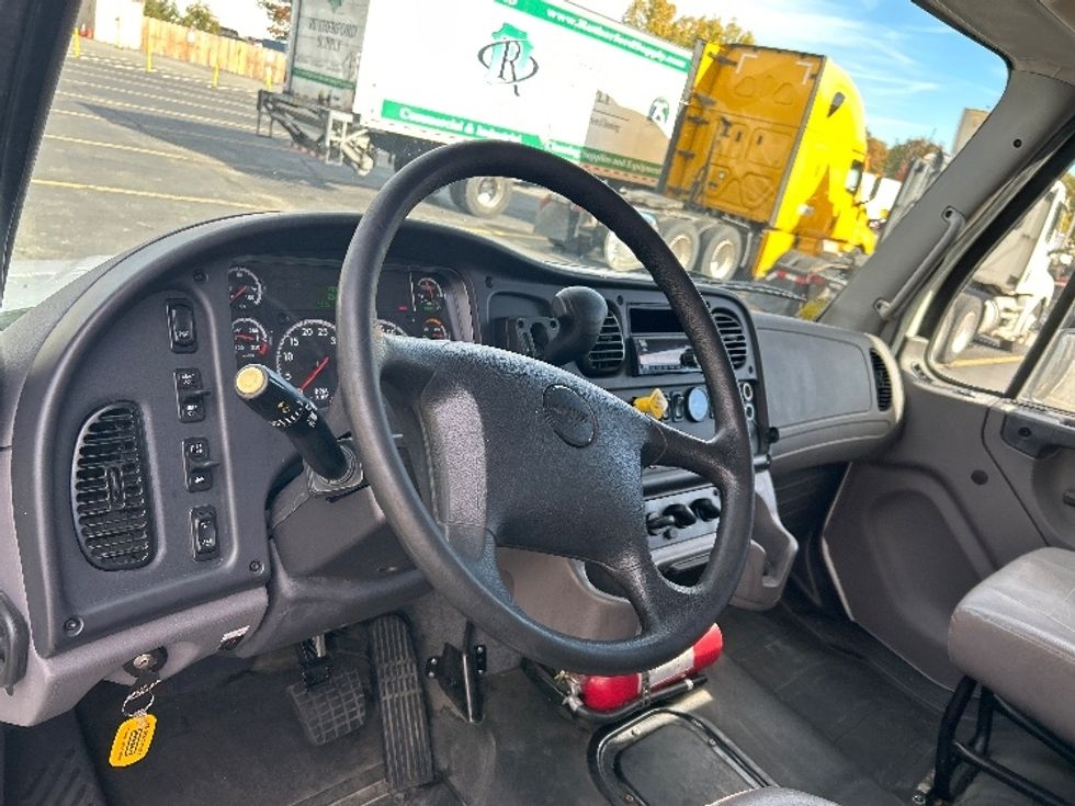 Medium Duty Box Truck-Light and Medium Duty Trucks-Freightliner-2020-M2-Prince George-VA-230,226\n\t\tmiles-$ 40,750 - Image 17