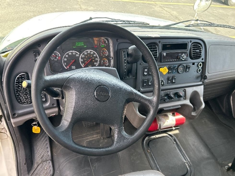 Medium Duty Box Truck-Light and Medium Duty Trucks-Freightliner-2020-M2-Prince George-VA-230,226\n\t\tmiles-$ 40,750 - Image 18