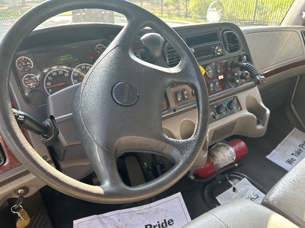 Medium Duty Box Truck-Light and Medium Duty Trucks-Freightliner-2020-M2-Prince George-VA-329,383\n\t\tmiles-$ 25,250 - Image 16