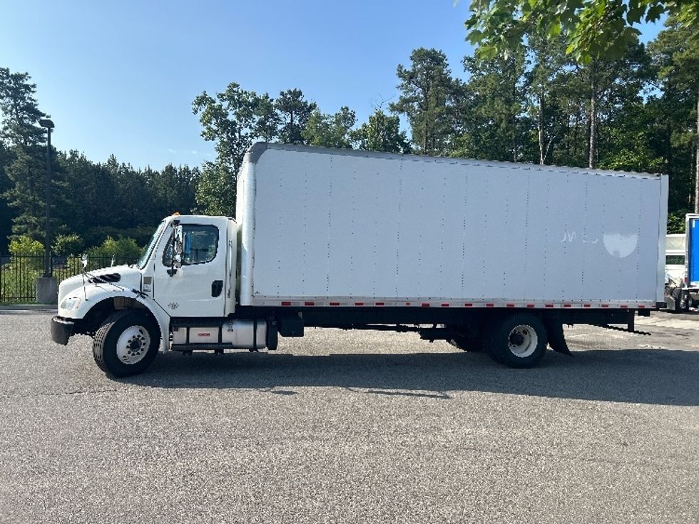 Medium Duty Box Truck-Light and Medium Duty Trucks-Freightliner-2020-M2-Prince George-VA-329,383\n\t\tmiles-$ 25,250 - Image 4