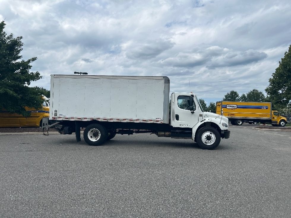 Medium Duty Box Truck-Light and Medium Duty Trucks-Freightliner-2020-M2-Prince George-VA-339,694\n\t\tmiles-$ 24,250 - Image 15