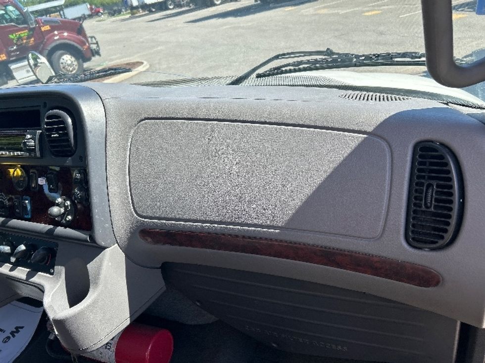 Medium Duty Box Truck-Light and Medium Duty Trucks-Freightliner-2020-M2-Prince George-VA-355,430\n\t\tmiles-$ 22,250 - Image 21