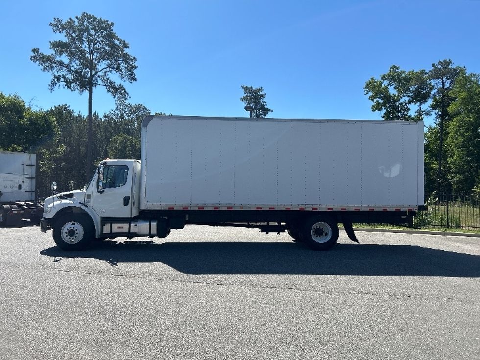 Medium Duty Box Truck-Light and Medium Duty Trucks-Freightliner-2020-M2-Prince George-VA-355,430\n\t\tmiles-$ 22,250 - Image 4