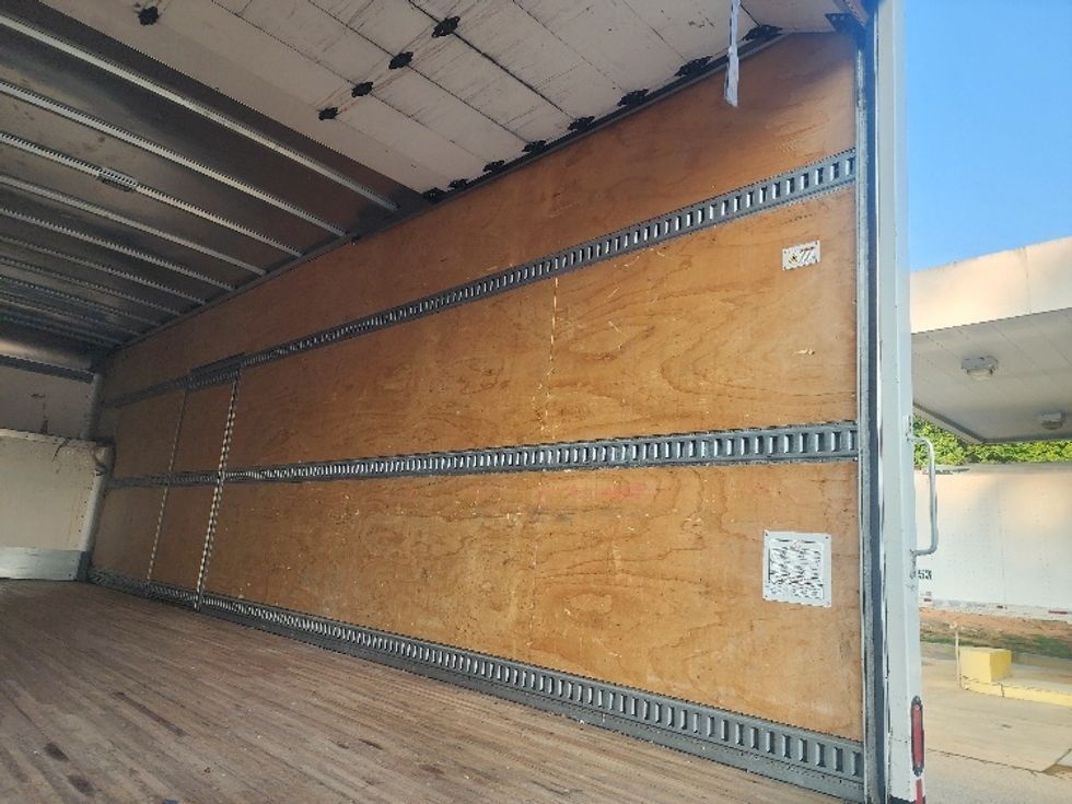 Medium Duty Box Truck-Light and Medium Duty Trucks-Freightliner-2020-M2-Prince George-VA-84,421\n\t\tmiles-$ 64,250 - Image 12
