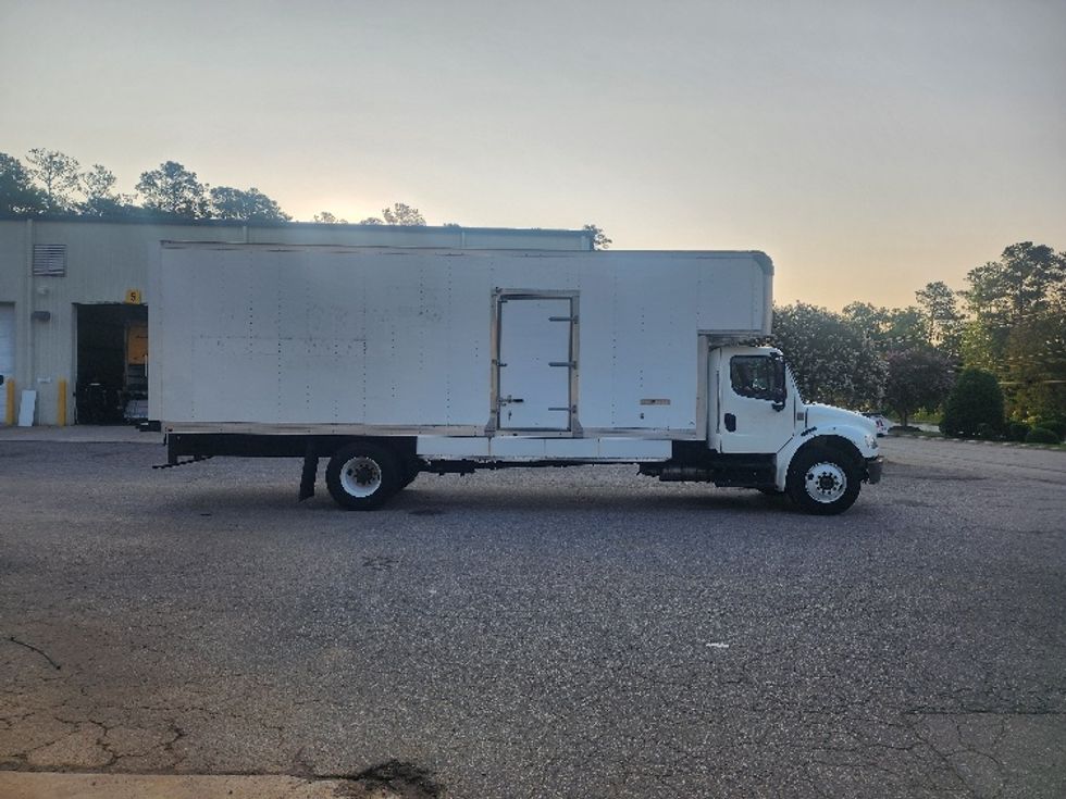 Medium Duty Box Truck-Light and Medium Duty Trucks-Freightliner-2020-M2-Prince George-VA-84,421\n\t\tmiles-$ 64,250 - Image 15