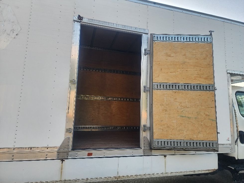Medium Duty Box Truck-Light and Medium Duty Trucks-Freightliner-2020-M2-Prince George-VA-84,421\n\t\tmiles-$ 64,250 - Image 25